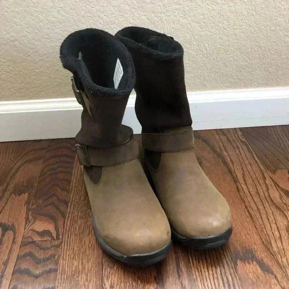 Baffin Danka Women’s Bell-W009 Boots Size 6 Chocolate Color $199 Buckle - Picture 4 of 16